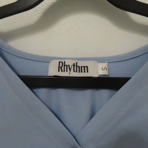 Like New Rhythm Blue Dolman Cardigan - Picture 3 of 3